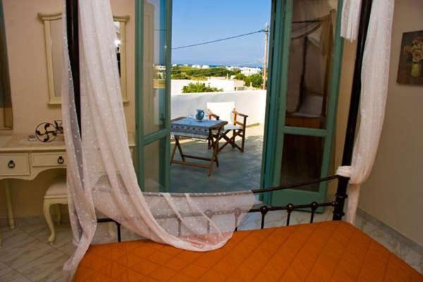Seaside Retreats - Serenity By The Pool * Skyros