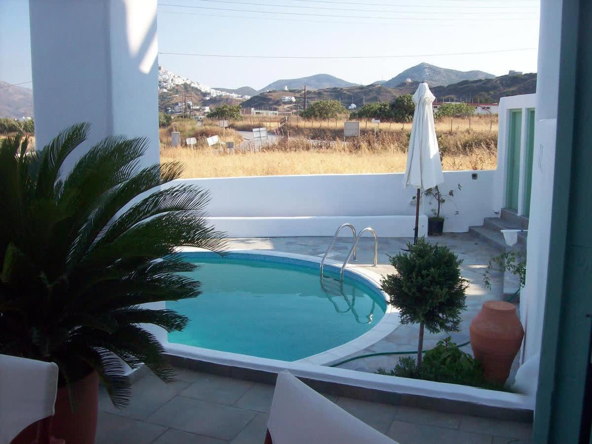 Seaside Retreats - Serenity By The Pool *